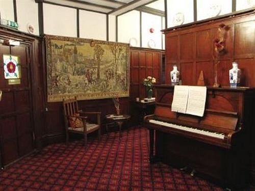 The Tudor Court Hotel Solihull Luaran gambar